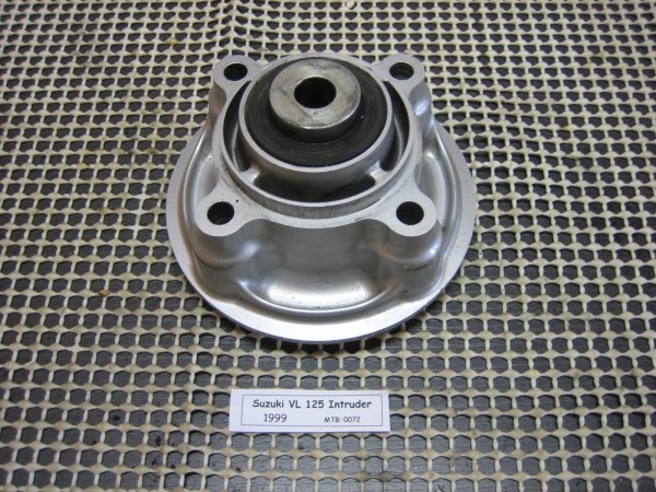 Suzuki VL 125 Intruder Kettenradaufnahme