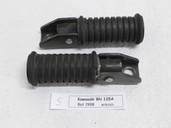 Kawasaki BN 125A Eliminator Soziusrasten