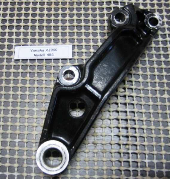 Yamaha XJ 900 4BB Bremssattel Halterung hinten