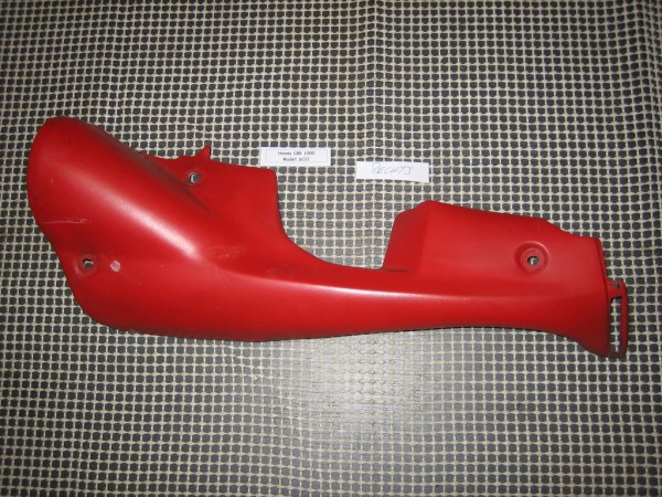 Honda CBR 1000 SC21 Verkleidung vor Auspuff rechts