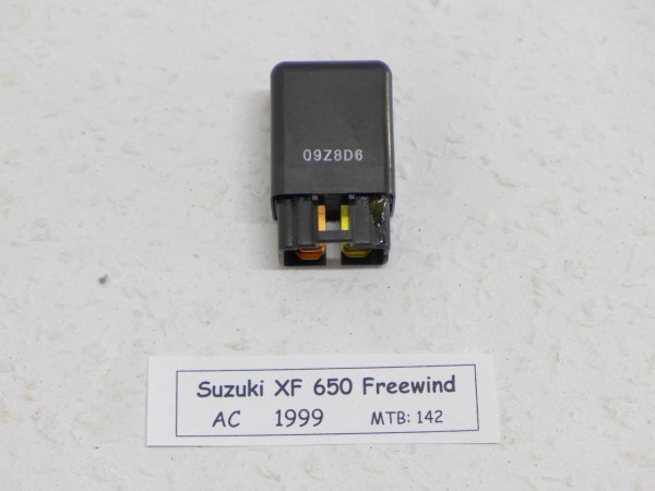 Suzuki XF 650 Freewind Relais 09Z8D6