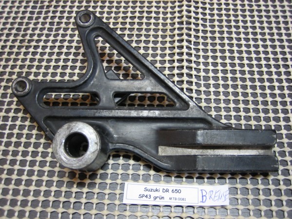 Suzuki DR 650 SP43B Bremssattelaufnahme / halterung hinten