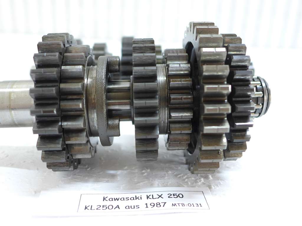Eje/Cable Del Cuentarrevoluciones Para Kawasaki KL250, Z200, Z250, Z750 - Número 78005243