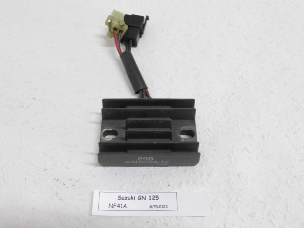 Suzuki GN 125 NF41 Gleichrichter